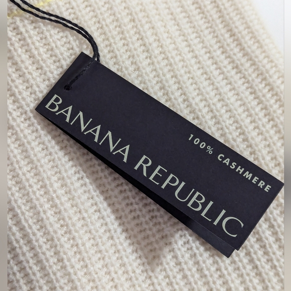 Banana Republic cashmere sweater - Picture 9 of 12
